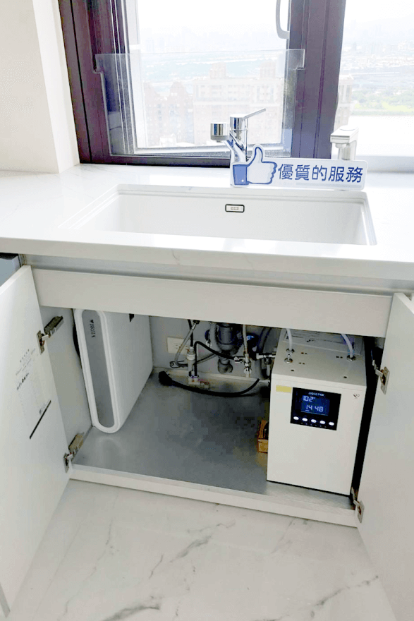 醫療級316不銹鋼冷熱觸控廚下型飲水機